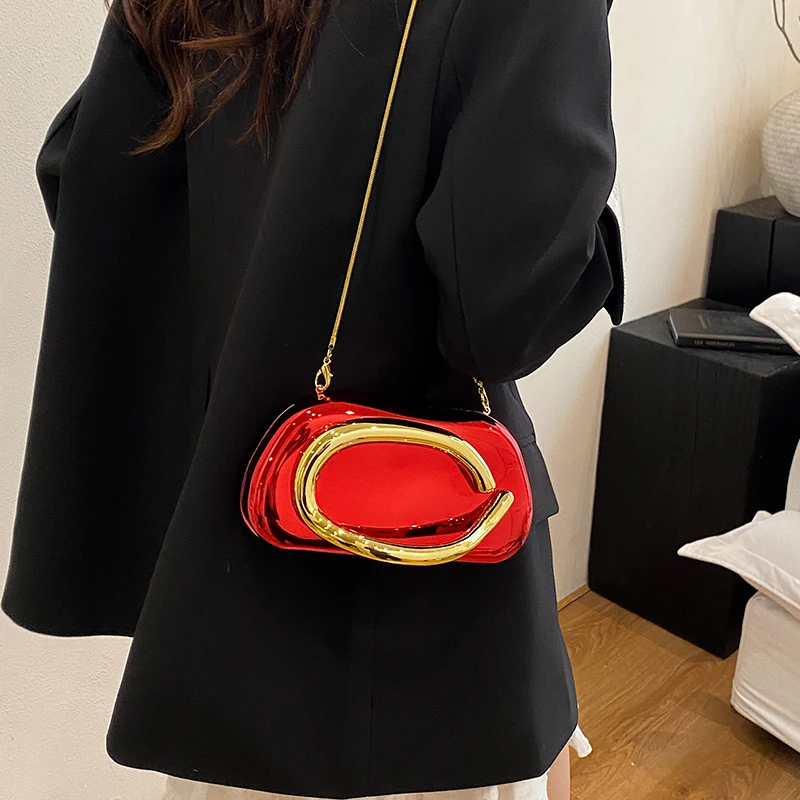 Золотая сумка-клатч с застежко – обзор и цена Women Bags 2026 Trends