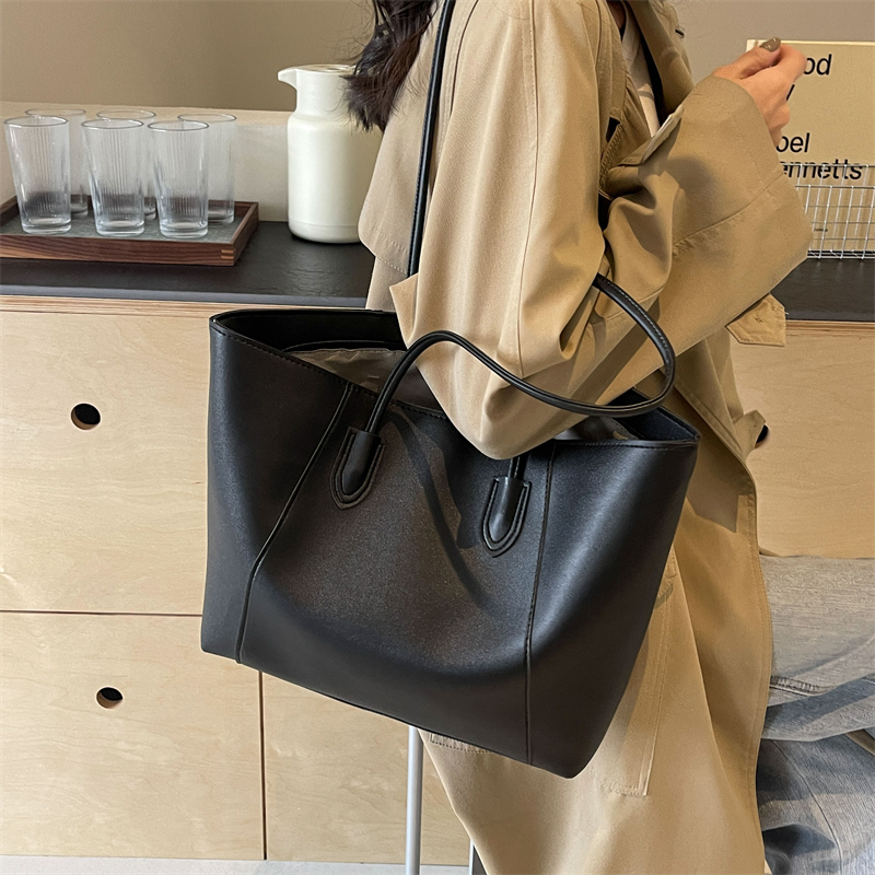 Сумка-тоут на молнии, однотонн – обзор и цена Women Bags On Sale